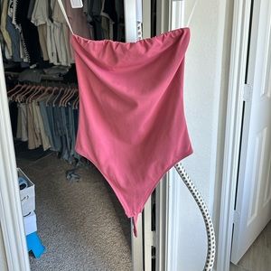 Babaton
Contour Tube Bodysuit